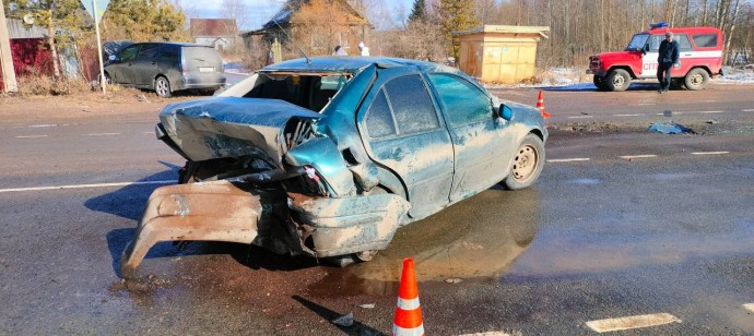 В Новгородской области за сутки в ДТП пострадали четыре женщины