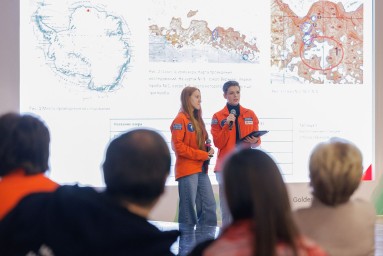 Столичные школьники рассказали о своих научных открытиях в Антарктиде на международном фестивале