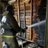 В Зее загорелась двухэтажная постройка на улице Ленина