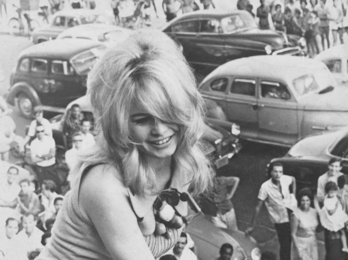 Идиот распространил фейк: резкое заявление Брижит Бардо, которое остановило траур