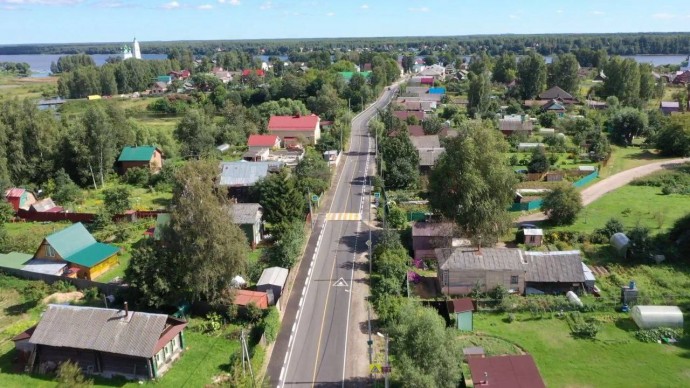 Жители Ярославской области начали преображать фасады домов вдоль дорог