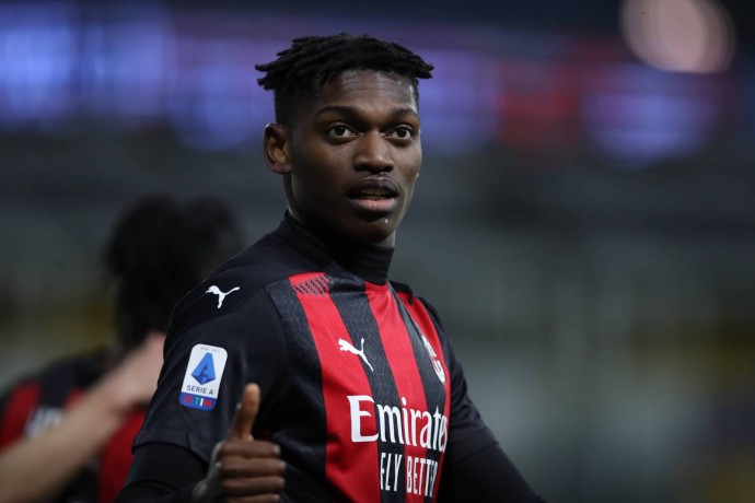 Дубль Леау принёс «Милану» победу над «Фиорентиной» Дубль Леау принёс «Милану» победу над «Фиорентиной»