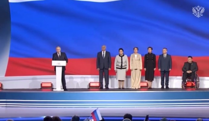 Губернатор Михаил Евраев призвал ярославцев участвовать во всероссийской премии «Служение»