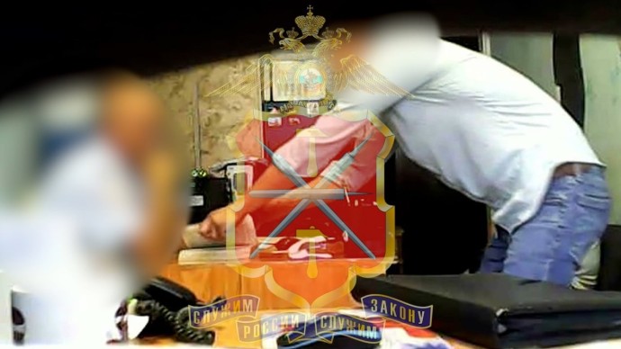 В Кимовске нелегал пытался дать взятку сотруднику полиции