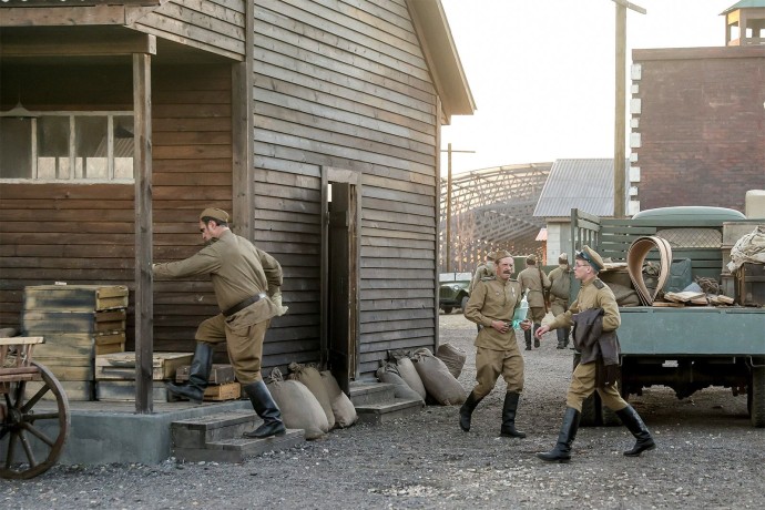 В кинопарке «Москино» сняли сцены военного фильма «Есть только МиГ» В кинопарке «Москино» сняли сцены военного фильма «Есть только МиГ»