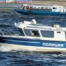 Теплоход «Чародейка» столкнулся с мостом Белинского в Санкт-Петербурге