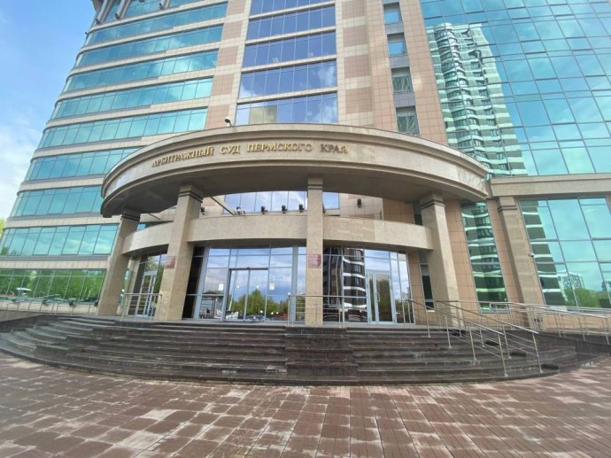 Суд затребовал в Испании данные о счетах экс-владельца «Уралавтоимпорта» Суд затребовал в Испании данные о счетах экс-владельца «Уралавтоимпорта»