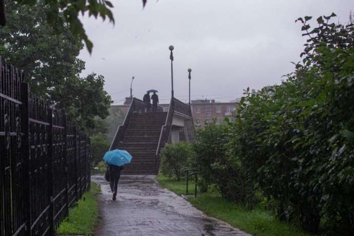 «Выбило окно»: озвучены последствия штормового ветра в туристическом районе Приморья