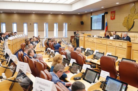 Предложения по совершенствованию системы обеспечения жителей Приангарья лекарствами рассмотрел Общественный совет при ЗакСобрании