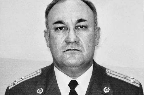 Василий Орлов сообщил о смерти своего отца — полковника Александра Орлова Василий Орлов сообщил о смерти своего отца — полковника Александра Орлова