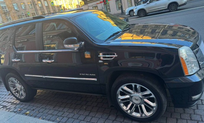 Петербурженка лишилась внедорожника из-за кредитного долга в 370 тысяч рублей