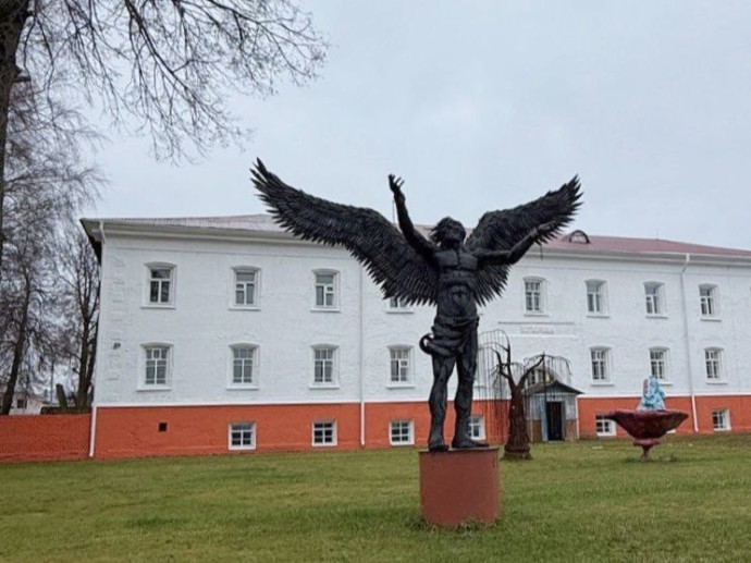 Собственник восстанавливает Мышкинский тюремный замок в Ярославской области