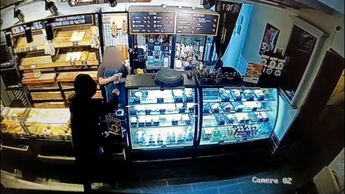 Задержан 34-летний подозреваемый в нападении с ножом на продавщицу пекарни на Комсомола Задержан 34-летний подозреваемый в нападении с ножом на продавщицу пекарни на Комсомола