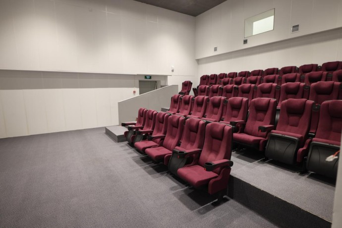 Киноиндустрия в тренде: зарплаты видеооператоров достигли 150 тысяч рублей