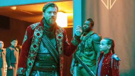 Сериал «Основание»: третий сезон — это «Последние джедаи» с императором Лебовски