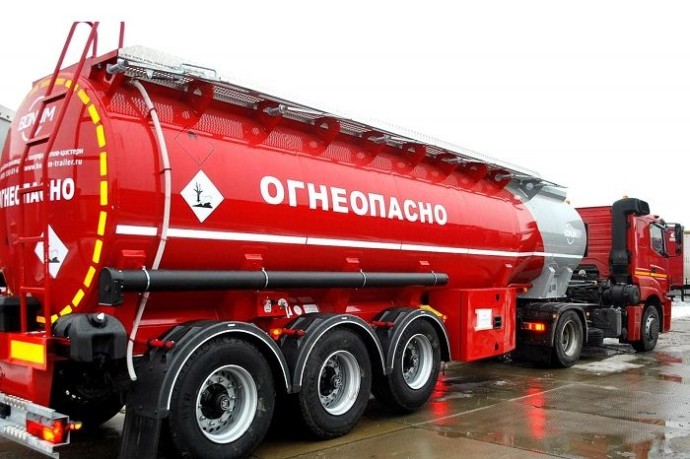 Правительство России ввело полный запрет на экспорт бензина до конца августа