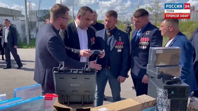 «Своих не бросаем»: предприниматели отправили на СВО технику и оборудование