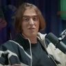 Российский комик описал полет с популярной авиакомпанией фразой «не было жопы по прилете»