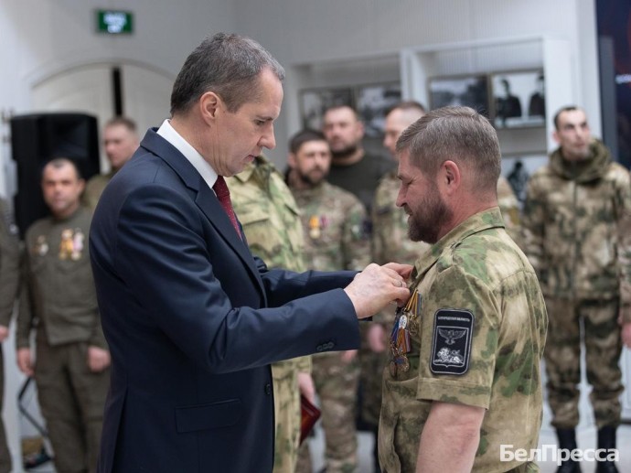 Белгородских бойцов спецотряда «Орлан» наградили за выполнение боевых задач