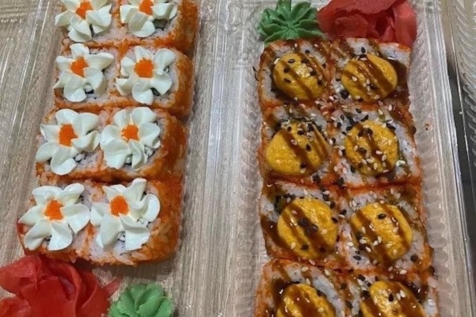 В Шахтах закрыли службу доставки роллов из острой кишечной палочки на предприятии