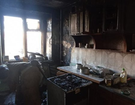 В Уфе женщину в бессознательном состоянии вытащили из горящей квартиры