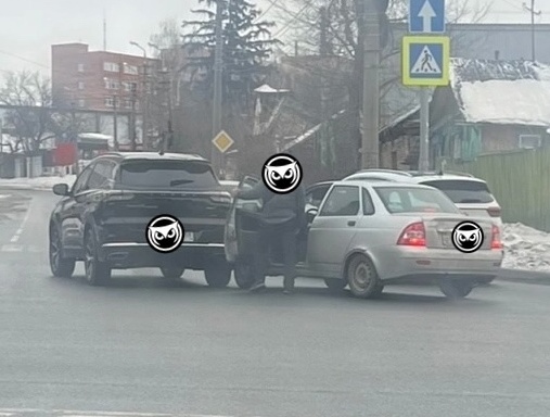 На улице Пушкина в Пензе столкнулись две машины