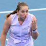 Остапенко вышла в финал турнира в Дохе, уверенно обыграв Швёнтек