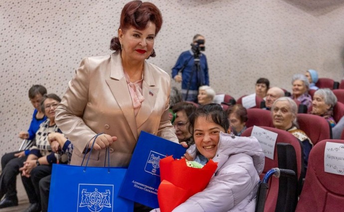 В Южно-Сахалинске прошёл праздничный концерт в честь Международного дня инвалидов