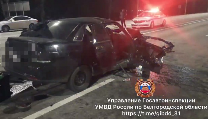 В Яковлевском округе легковушка проехала на красный – погибли двое