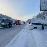 Автобус с пассажирами столкнулся с автомобилем в Якутске