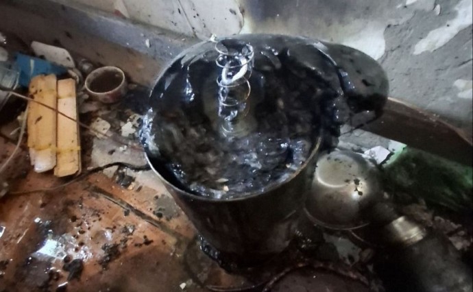 Холодильник загорелся в одной из квартир в Поронайске