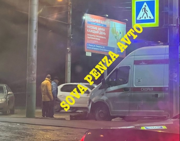 На Шуисте в Пензе сбили пешехода: на место происшествия приехала скорая