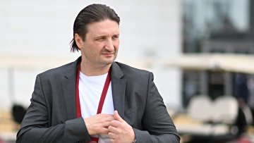 Суд рассмотрит иск зоозащитника к Эдгарду Запашному о защите чести и достоинства
