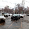 Утром на перекрестке в центре Ярославля столкнулись две иномарки