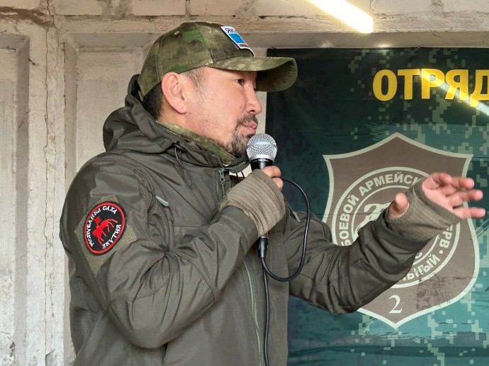Якутский певец Эрхаан выступил для бойцов в зоне СВО