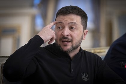 На Украине обвинили Зеленского в преследованиях командиров ВСУ