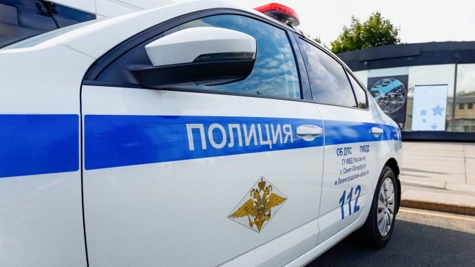 На Верхней улице иномарка сбила женщину