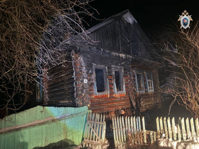 На пепелище в Белохолуницком районе нашли тело пожилой женщины