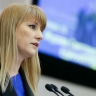 Журова: "ИИХФ может предложить промежуточное решение по допуску россиян на ОИ"