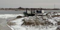 Из-за сильного ветра перестали ходить астраханские паромы