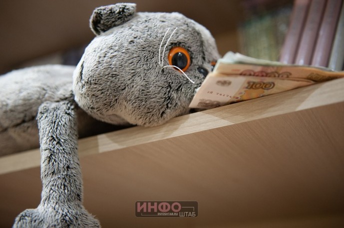 Мечтающий разбогатеть на бирже астраханец одарил мошенника миллионами