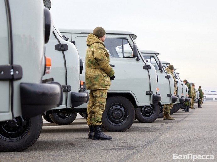Белгородским спецподразделениям и лесоохране вручили новые автомобили