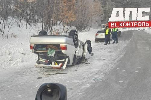 Машина перевернулась в результате ДТП на свободненской трассе