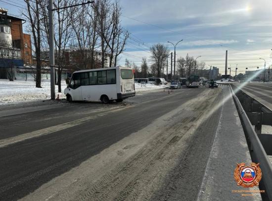 Пассажирам маршрутки понадобилась медицинская помощь в результате ДТП на улице Байкальской в Иркутске