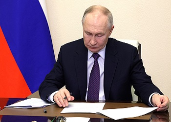 Песков: Путин готов к контакту с Трампом
