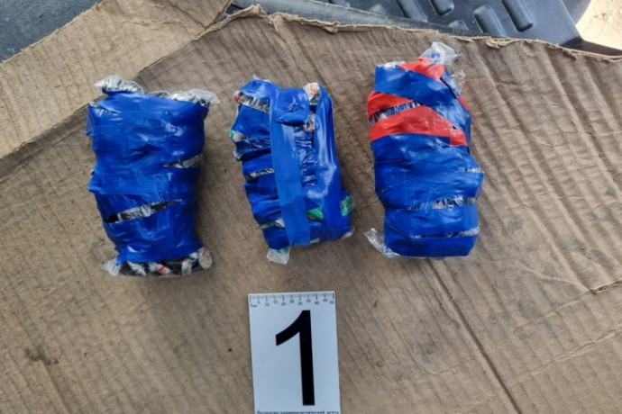 В Новомосковске подросток осужден на 4,5 года за хранение 3 кг метилэфердрона