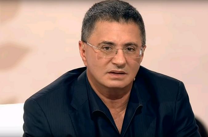Мясников призвал использовать сосудосуживающие капли не более 3-5 дней