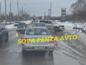 Пензенцы сообщают о жесткой аварии на улице Рябова