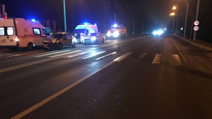 В Ленинском районе женщина не справилась с управлением и въехала в авто: пострадал ребенок