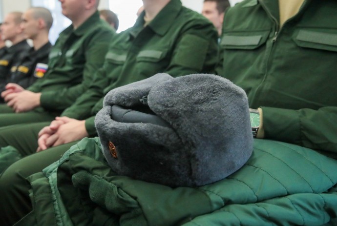 В Минтруда предложили увеличить число профессий для альтернативной службы